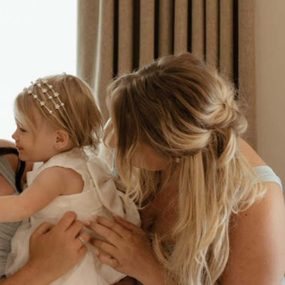 Meet your Posher, Cortney - Picture 1 of 1